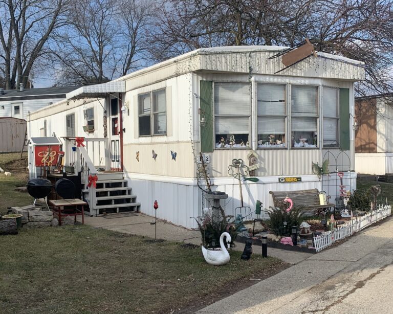 Free Mobile Home Removal Program When You Donate Your Home